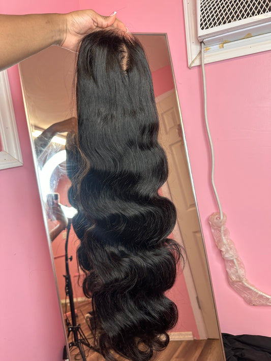 28” body wave frontal wig transparent